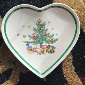 Nikko Christmastime China Heart Shape Candy Trinket Dish Retired Pattern Small